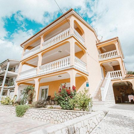 Apartments Vukic Цриквениця Екстер'єр фото